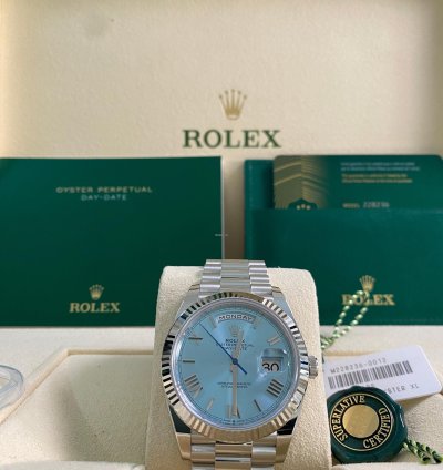 Rolex Day-date 40 New 2024 Unworn Day-date 40 Platinum President Ice Blue Roman Dial 228236 Complete Set