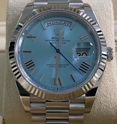 Rolex Day-date 40 New 2024 Unworn Day-date 40 Platinum President Ice Blue Roman Dial 228236 Complete Set