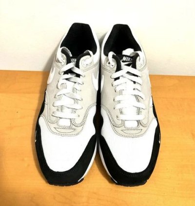 1 1 Nike Air Max 1 87 Black White