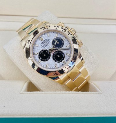 Rolex Daytona Meteorite Dial Unworn Full Set 116508 Discontinued Model Yellow Gold 2023