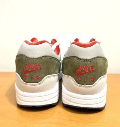 1 1 Nike Air Max 1 87 Olive Sail
