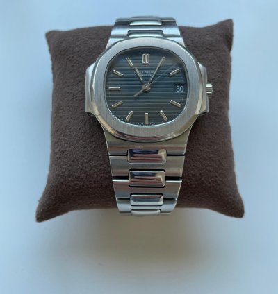 Patek Philippe Nautilus First Series 40 Year Vintage 1983 Original Box And Extract