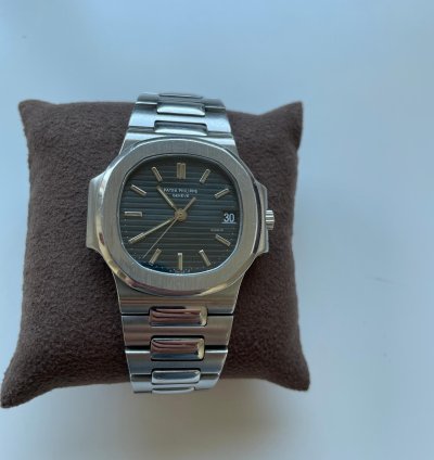 Patek Philippe Nautilus First Series 40 Year Vintage 1983 Original Box And Extract