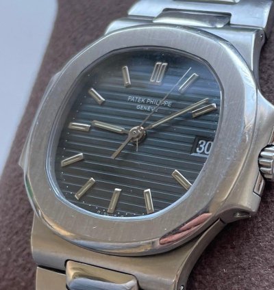 Patek Philippe Nautilus First Series 40 Year Vintage 1983 Original Box And Extract