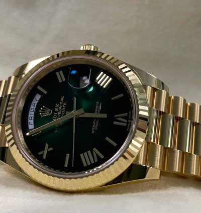 Rolex Day-date 40 New 2024 Unworn Day-date 40 President Yellow Gold Green Ombre Dial 228238 Full Set