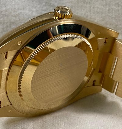Rolex Day-date 40 New 2024 Unworn Day-date 40 President Yellow Gold Green Ombre Dial 228238 Full Set