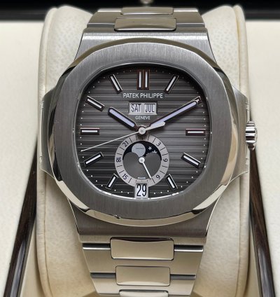 Patek Philippe Nautilus Full Set 2017