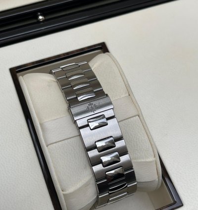 Patek Philippe Nautilus Full Set 2017