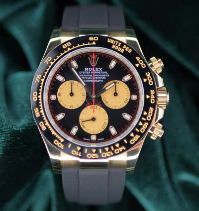Rolex Daytona Mint Complete Set Daytona Cosmograph Paul Newman Black Yellow Gold 116518ln