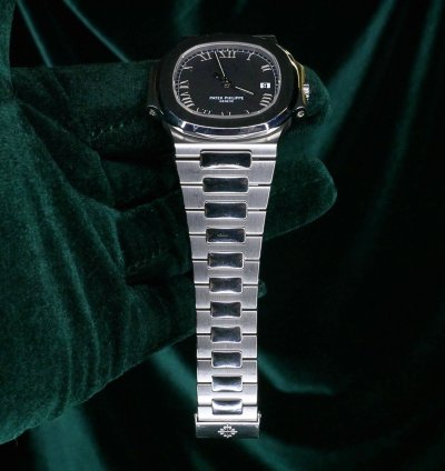 Patek Philippe Nautilus Full Set Excellent Nautilus Jumbo Power Reserve Comet 42mm Black Dial 3710 1a-001