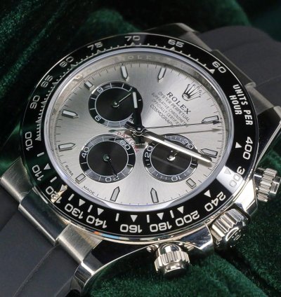 Rolex Daytona Mint Complete Set Daytona Ghost Silver Dial Ceramic Bezel Black Rubber Strap 126519ln-0006