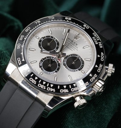 Rolex Daytona Mint Complete Set Daytona Ghost Silver Dial Ceramic Bezel Black Rubber Strap 126519ln-0006