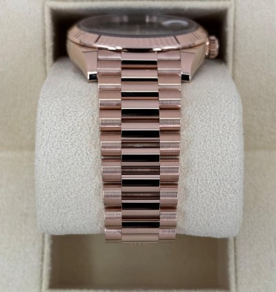 Rolex Day-date 40 New 2025 Day-date 40mm 228235 Presidential 18kt Yellow Gold Slate Ombre Dial