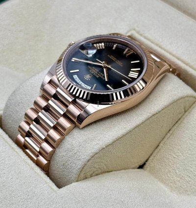 Rolex Day-date 40 New 2025 Day-date 40mm 228235 Presidential 18kt Yellow Gold Slate Ombre Dial