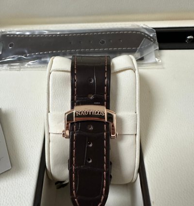 Patek Philippe Nautilus Fullset 2010 Wie Neu Deu Revision 2022
