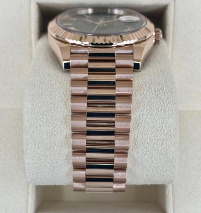 Rolex Day-date 40 New 2025 Day-date 40mm 228235 Presidential Rose Gold Olive Green Dial