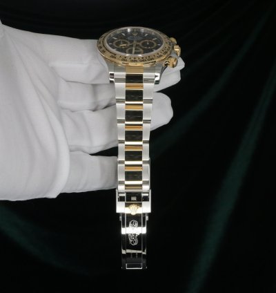 Rolex Daytona Mint Complete Set Daytona Two-tone 40mm Black Dial Yellow Gold Stainless Steel 126503