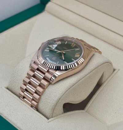Rolex Day-date 40 New 2025 Day-date 40mm 228235 Presidential Rose Gold Olive Green Dial