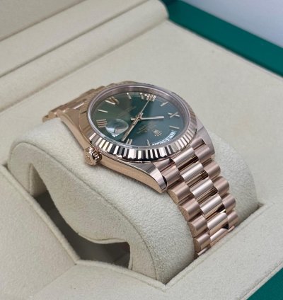 Rolex Day-date 40 New 2025 Day-date 40mm 228235 Presidential Rose Gold Olive Green Dial