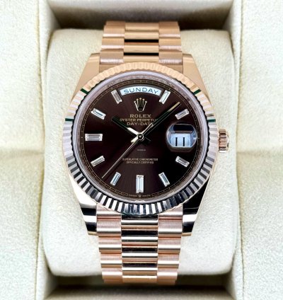 Rolex Day-date 40 New 2025 Day-date 40mm 228235 Rose Gold Chocolate Baguette Dial