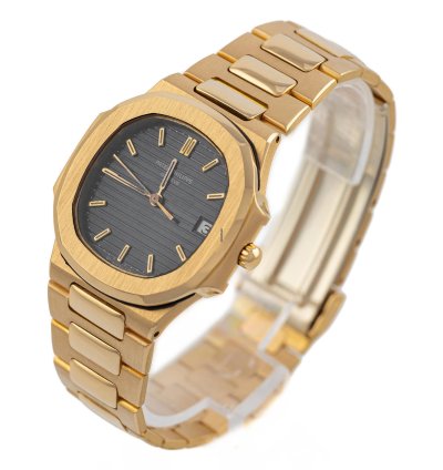 Patek Philippe Nautilus Gold 18k 33mm Ref 3900 001 Full Set 1987