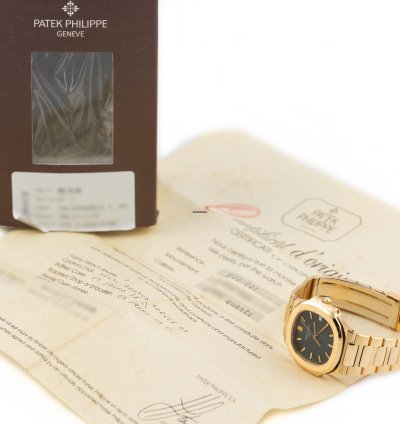 Patek Philippe Nautilus Gold 18k 33mm Ref 3900 001 Full Set 1987