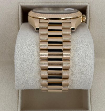 Rolex Day-date 40 New 2025 Day-date 40mm 228238 Mother Of Pearl Diamond Dial
