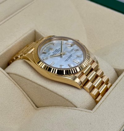 Rolex Day-date 40 New 2025 Day-date 40mm 228238 Mother Of Pearl Diamond Dial