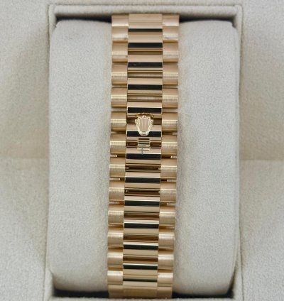 Rolex Day-date 40 New 2025 Day-date 40mm 228238 Presidential Black Dial