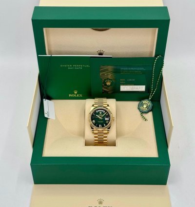 Rolex Day-date 40 New 2025 Day-date 40mm 228238 Presidential Green Ombre Dial