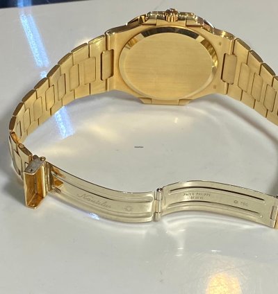 Patek Philippe Nautilus Hi Original Condition No Stretching