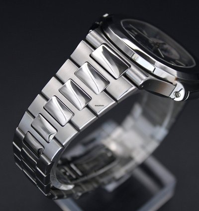Patek Philippe Nautilus In Stock Nautilus Blue Dial Serviced 2022 Unworn Condition