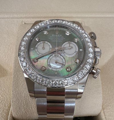 Rolex Daytona Mother Of Pearl Cosmograph Daytona Diamond Mother Full Set Brand New Unworn 126579rbr