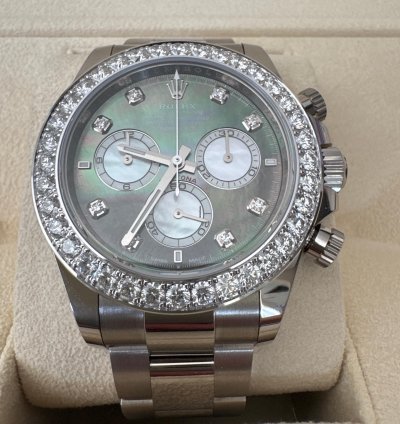 Rolex Daytona Mother Of Pearl Cosmograph Daytona Diamond Mother Full Set Brand New Unworn 126579rbr