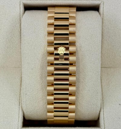 Rolex Day-date 40 New 2025 Rolex Day-date 40mm 228238 Presidential Green Dial