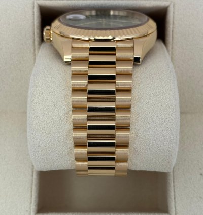 Rolex Day-date 40 New 2025 Rolex Day-date 40mm 228238 Presidential Green Dial