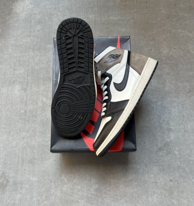 Jordan 1 High Dark Mocha