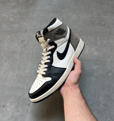 Jordan 1 High Dark Mocha