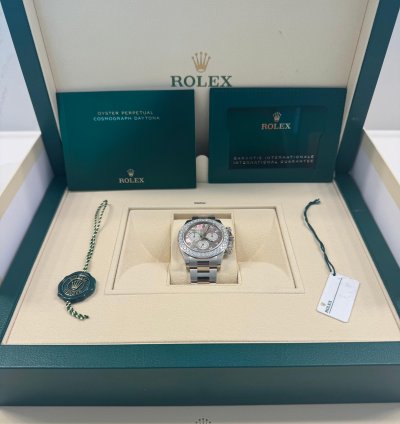 Rolex Daytona Mother Of Pearl Cosmograph Daytona Diamond Mother New December 2024 Diamond Panda White Tag Full Set
