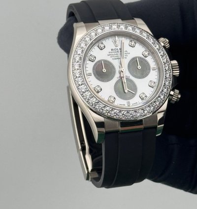 Rolex Daytona Mother Of Pearl Cosmograph Daytona Diamond Set Bezel White Gold 40mm