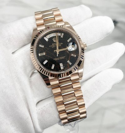 Rolex Day-date 40 New Day-date 40mm 228235 Presidential Rose Gold Eisenkiesel Baguette Diamond Dial