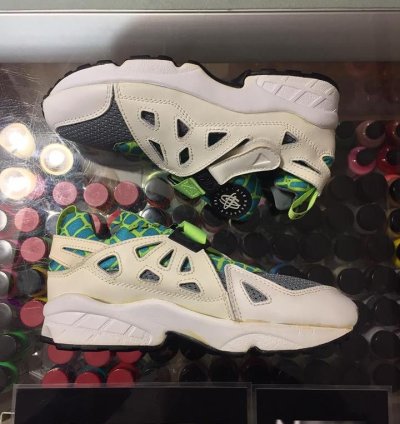1993 Nike Air Huarache Plus Aqua Size 4