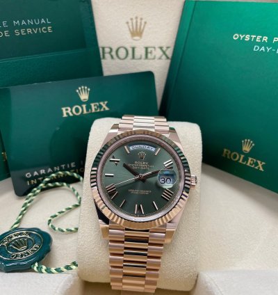 Rolex Day-date 40 New Day-date 40mm 228235 Rose Gold Fluted Olive Green Roman Dial Presidential