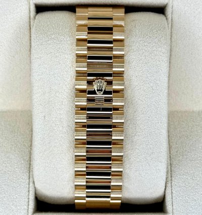 Rolex Day-date 40 New Day-date 40mm 228238 Black Onyx Diamond Baguette Dial