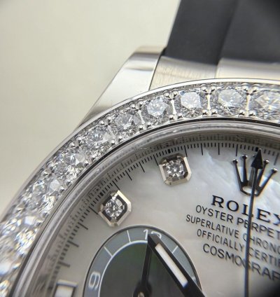 Rolex Daytona Mother Of Pearl Dial 126589rbr-0001