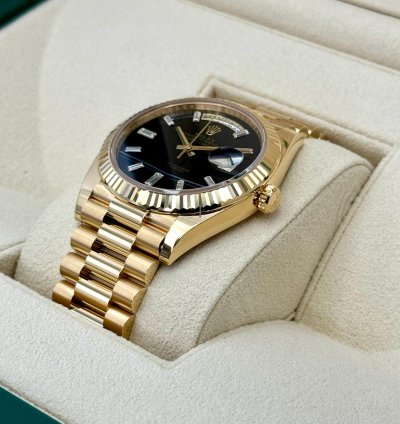 Rolex Day-date 40 New Day-date 40mm 228238 Black Onyx Diamond Baguette Dial