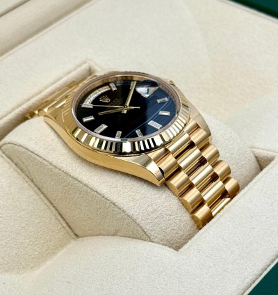 Rolex Day-date 40 New Day-date 40mm 228238 Black Onyx Diamond Baguette Dial