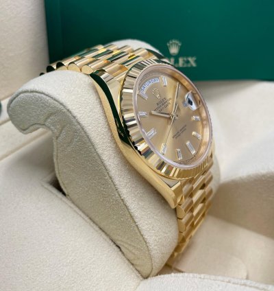 Rolex Day-date 40 New Day-date 40mm 228238 Yellow Gold Presidential Champagne Baguette Dial