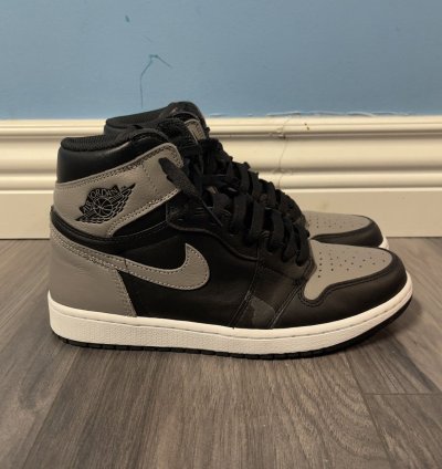 Jordan 1 High Shadow 2018 - Size 9