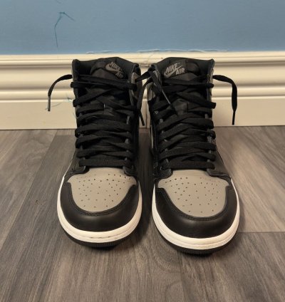 Jordan 1 High Shadow 2018 - Size 9
